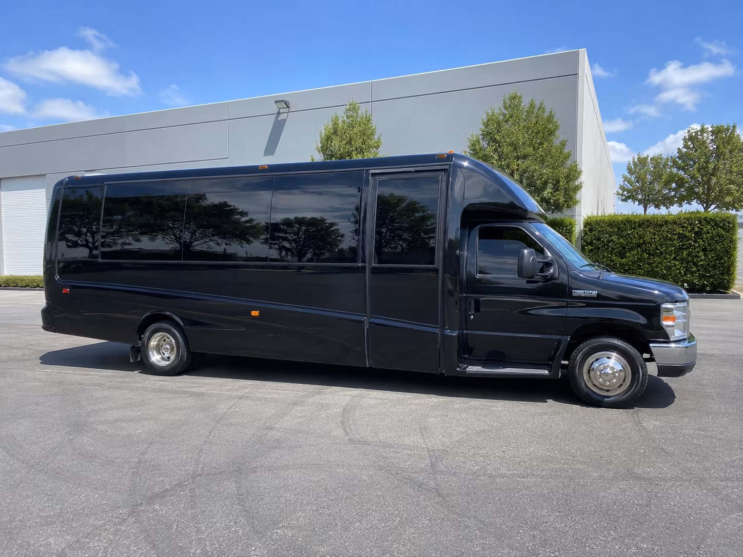 Bakersfield Birthday, Sweet 16, & Quinceañera Transportation party bus exterior