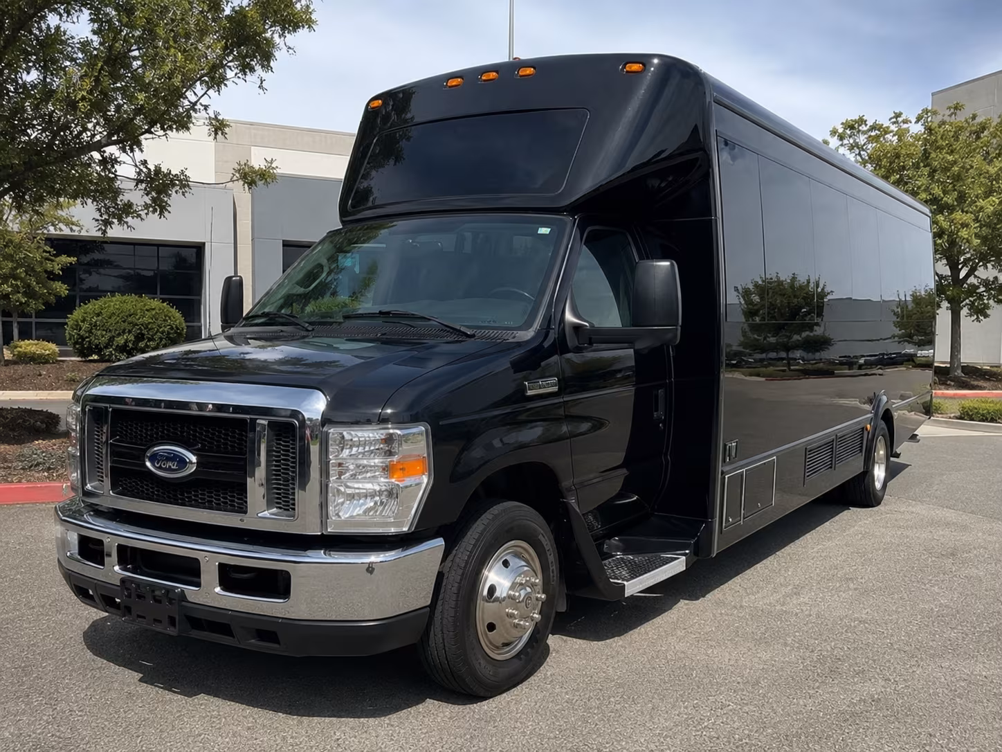 Bakersfield Sporting Event Transportation party bus exterior