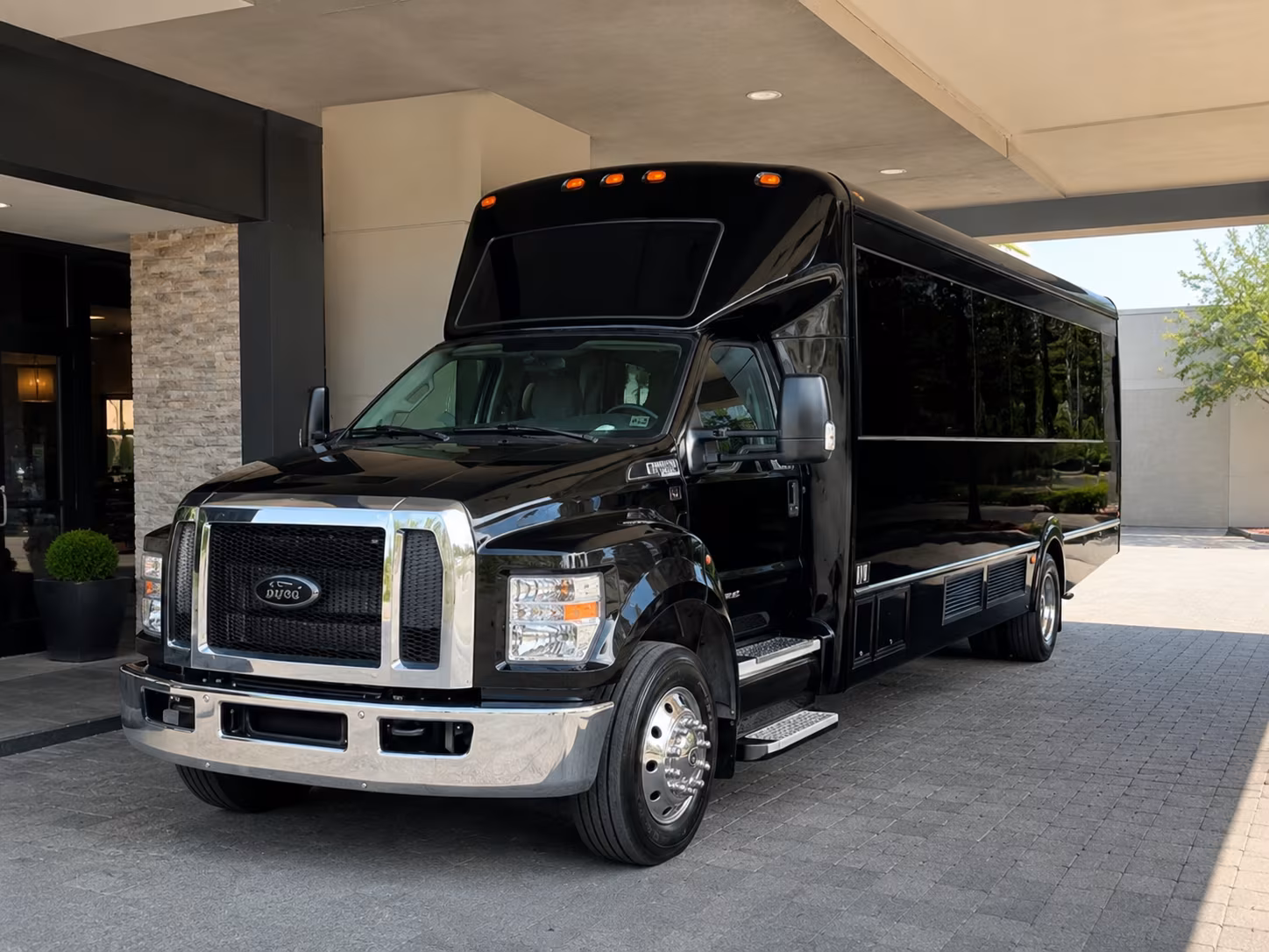 Porterville Homecoming & Prom Party Bus Rentals