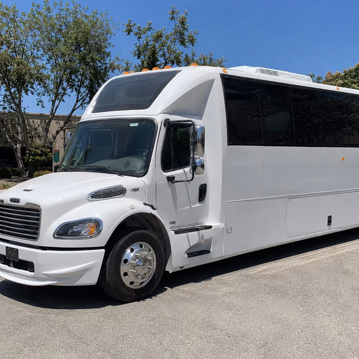 Porterville Winery Tour & Pub Crawl Transportation