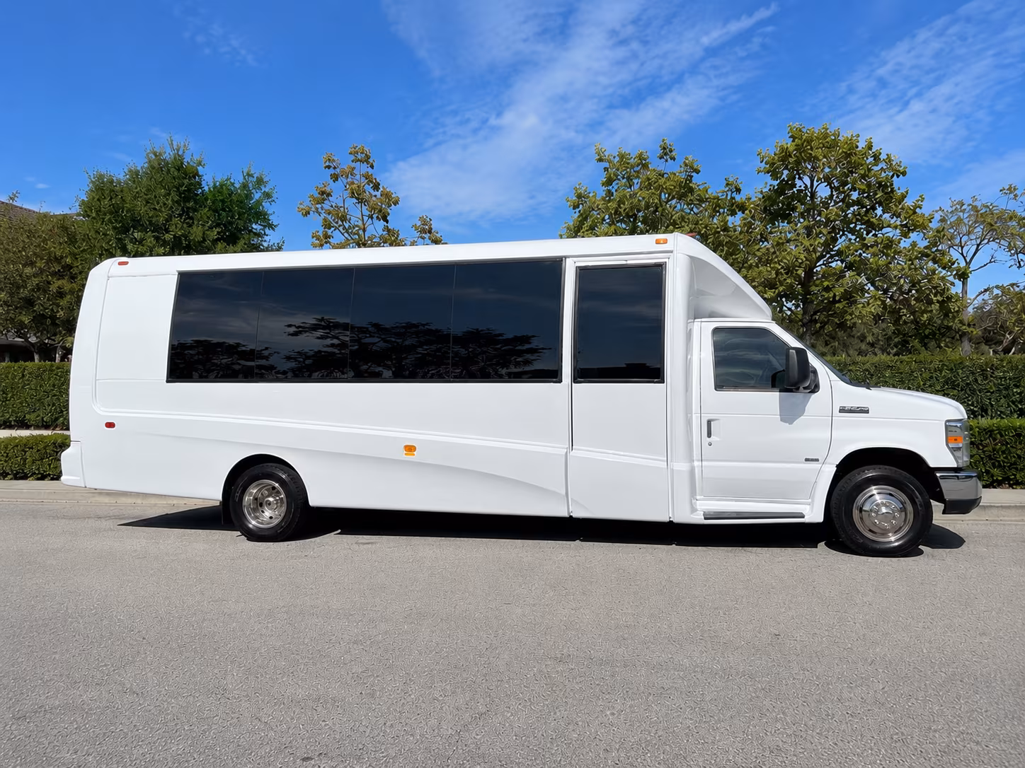 Santa Clarita Wedding Transportation & Shuttle Service