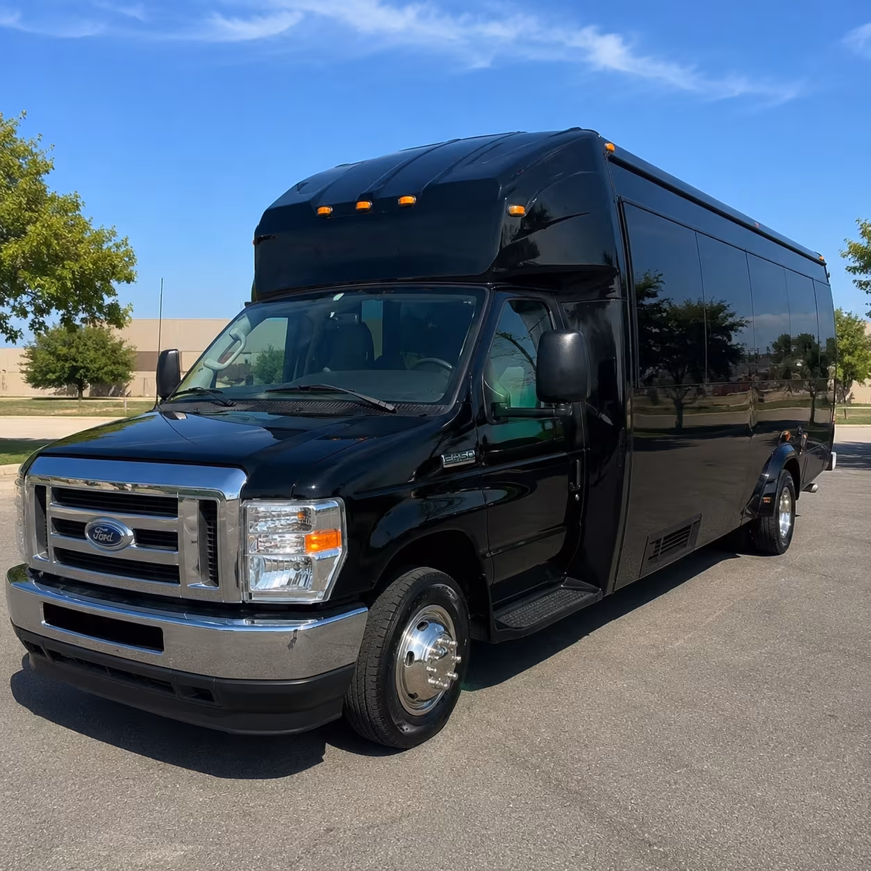 Tulare Winery Tour & Pub Crawl Transportation
